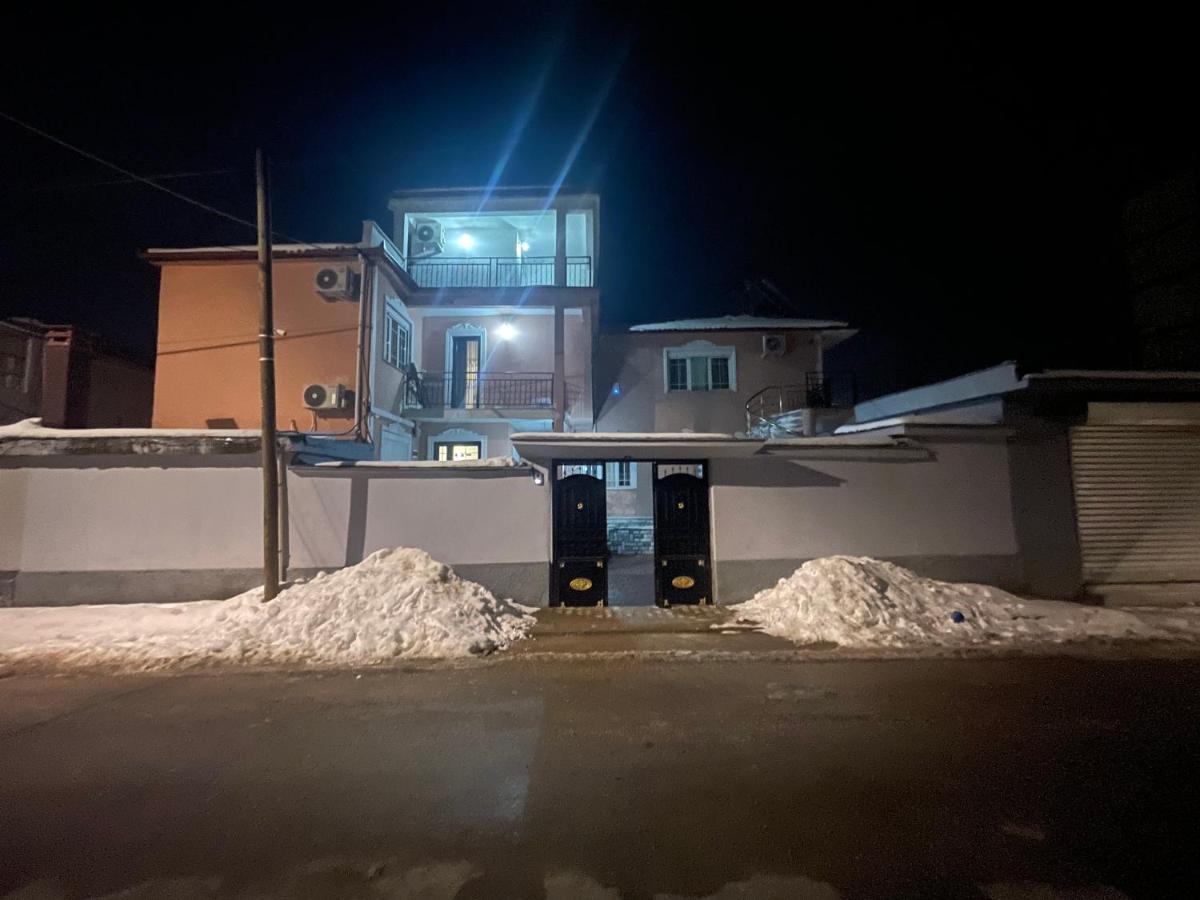 Hotel Vila Lika Korce Exterior foto